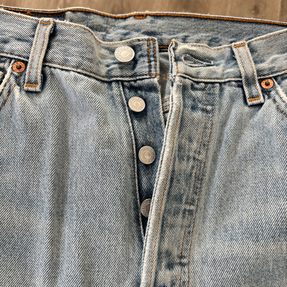 WOMENS LEVI JEANS - Picture 2 of 6